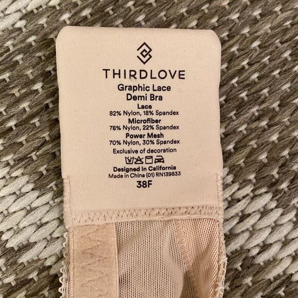 ThirdLove graphic lace, Demi bra, size 38F  - Picture 4 of 4